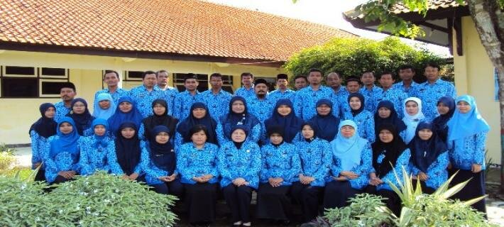 DEWAN GURU SMAN 1 PETANAHAN